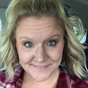 Meet your Posher, Lindsey